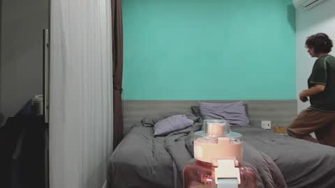 Evie online show from 16, 2, 2025