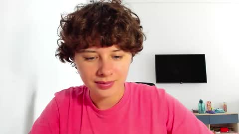 Evie online show from 6, 3, 2026