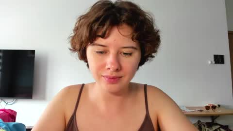 Evie online show from 13, 4, 2026