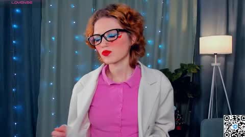 Snapshot of odettechurchwell chatting on 22, 12, 2025 Eli online show from 22, 12, 2025