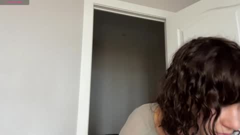 Snapshot of odettehatt chatting on 28, 5, 2026 Thea online show from 28, 5, 2026