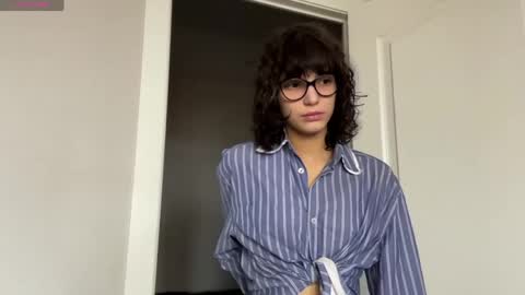 Snapshot of odettehatt chatting on 29, 5, 2026 Thea online show from 29, 5, 2026