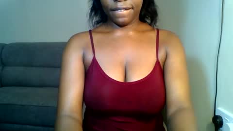 Snapshot of odrienna chatting on 8, 6, 2026 odrie online show from 8, 6, 2026