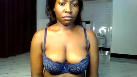 Snapshot of odrienna chatting on 28, 7, 2026 odrie online show from 28, 7, 2026
