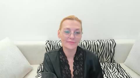 Snapshot of oeigesmik chatting on 20, 4, 2026 oeigesmik online show from 20, 4, 2026