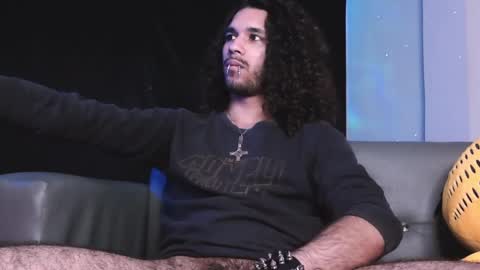 Snapshot of oezack__ chatting on 14, 2, 2025 Zack online show from 14, 2, 2025