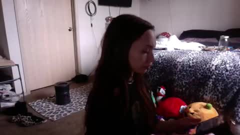 Snapshot of officiallyp chatting on 31, 12, 2024 Miss Star online show from 31, 12, 2024