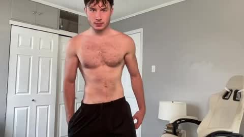 Snapshot of officialtommycash chatting on 24, 6, 2026 Tommy Cash online show from 24, 6, 2026