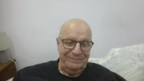 Snapshot of oggi95 chatting on 1, 12, 2024 oggi95 online show from 1, 12, 2024