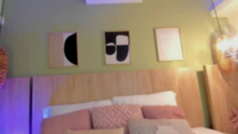 Holly online show from 13, 4, 2026