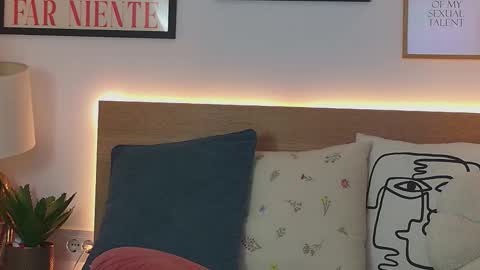 Snapshot of oh_kitty chatting on 19, 9, 2025 Kourtney online show from 19, 9, 2025