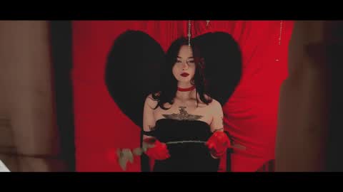 your dear Lilith Chapman online show from 13, 2, 2025