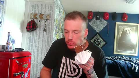 who dares  toss me some  tips lets have fun online show from 27, 9, 2025