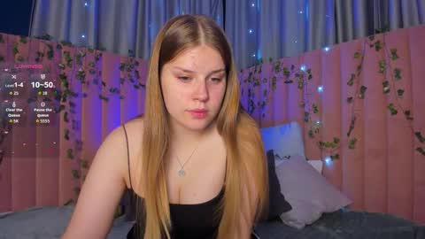 Snapshot of ohh_caitlyn chatting on 3, 11, 2025 Caitlyn or Catie online show from 3, 11, 2025