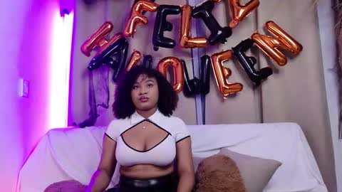 Snapshot of ohrianagibson chatting on 31, 10, 2025 g online show from 31, 10, 2025