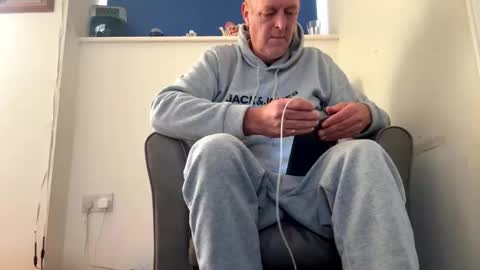 Snapshot of oiljames167 chatting on 12, 9, 2025 oiljames167 online show from 12, 9, 2025