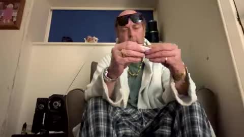 Snapshot of oiljames167 chatting on 2, 11, 2025 oiljames167 online show from 2, 11, 2025