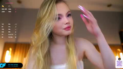 Snapshot of oke_doke chatting on 6, 7, 2026 Henrietta or Rita online show from 6, 7, 2026