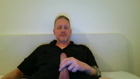 Snapshot of olavdelux chatting on 2, 7, 2026 olavdelux online show from 2, 7, 2026