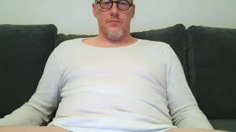 Snapshot of olavdelux chatting on 27, 7, 2026 olavdelux online show from 27, 7, 2026