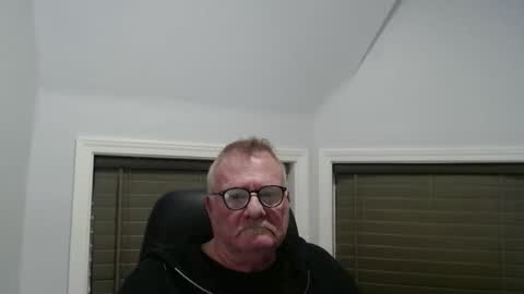 Snapshot of oldguybigd chatting on 1, 12, 2025 oldguybigd online show from 1, 12, 2025