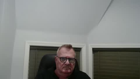 Snapshot of oldguybigd chatting on 22, 12, 2025 oldguybigd online show from 22, 12, 2025