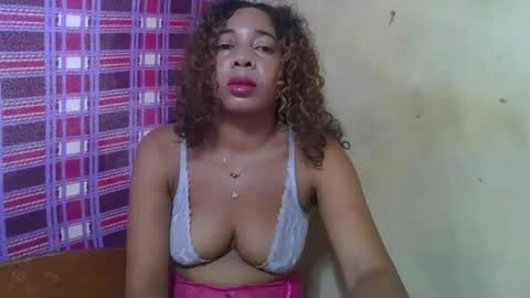 Snapshot of olinaa chatting on 21, 4, 2026 olinaa online show from 21, 4, 2026
