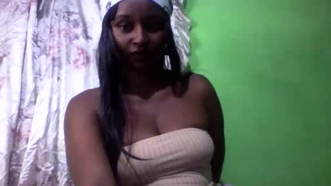 olinah610 online show from 10, 10, 2025