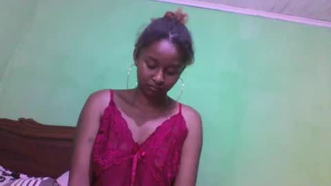 olinah610 online show from 24, 10, 2025