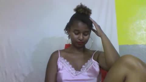 Snapshot of olinah610 chatting on 18, 1, 2026 olinah610 online show from 18, 1, 2026