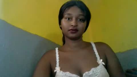 Snapshot of olinah610 chatting on 27, 2, 2026 olinah610 online show from 27, 2, 2026