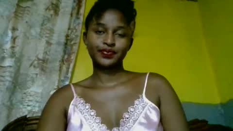 Snapshot of olinah610 chatting on 3, 3, 2026 olinah610 online show from 3, 3, 2026