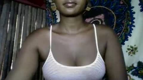 Snapshot of olinah610 chatting on 1, 4, 2026 olinah610 online show from 1, 4, 2026