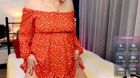 OliSunny Olivia online show from 4, 1, 2025