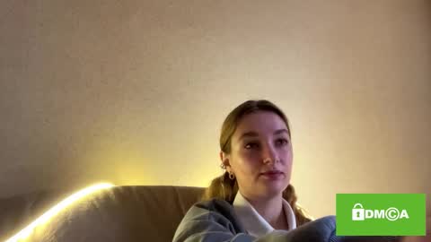 Snapshot of olivaharcar chatting on 29, 9, 2025 Olivia here online show from 29, 9, 2025