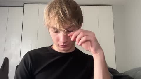 Snapshot of oliver_beck chatting on 9, 12, 2024 Oliver Beck online show from 9, 12, 2024