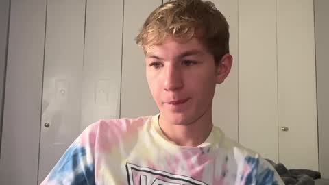 Snapshot of oliver_beck chatting on 21, 12, 2024 Oliver Beck online show from 21, 12, 2024