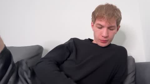 Snapshot of oliver_beck chatting on 31, 1, 2025 Oliver Beck online show from 31, 1, 2025