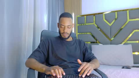 Oliver online show from 3, 4, 2026