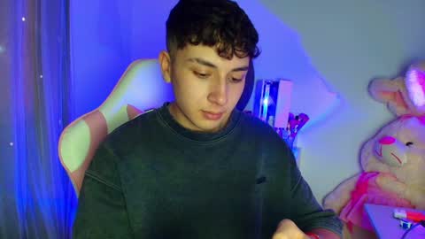 Snapshot of oliver_kyy chatting on 26, 5, 2026 oliveeer online show from 26, 5, 2026