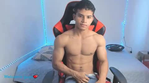 Snapshot of oliver_thompsson chatting on 10, 12, 2024 oliver thompsson online show from 10, 12, 2024