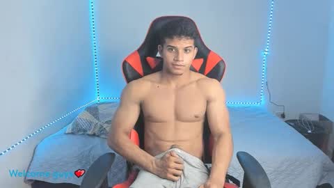 Snapshot of oliver_thompsson chatting on 12, 12, 2024 oliver thompsson online show from 12, 12, 2024