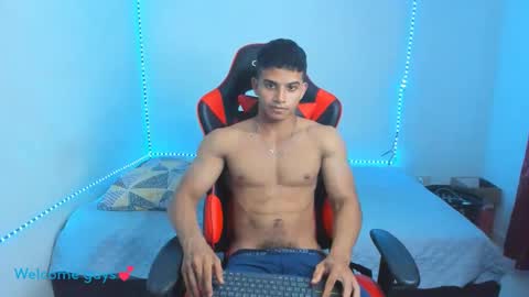 Snapshot of oliver_thompsson chatting on 29, 12, 2024 oliver thompsson online show from 29, 12, 2024