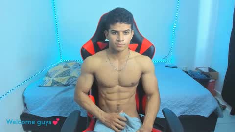 Snapshot of oliver_thompsson chatting on 16, 1, 2025 oliver thompsson online show from 16, 1, 2025