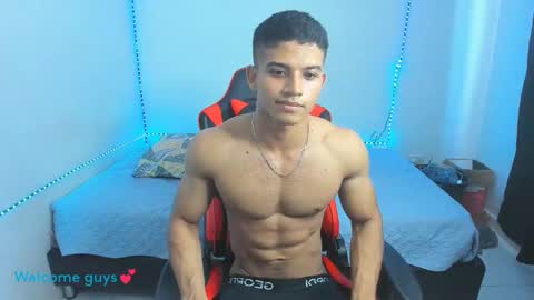 Snapshot of oliver_thompsson chatting on 20, 1, 2025 oliver thompsson online show from 20, 1, 2025