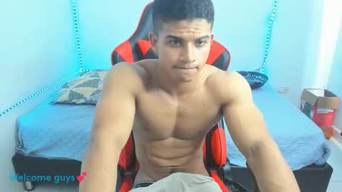 Snapshot of oliver_thompsson chatting on 24, 1, 2025 oliver thompsson online show from 24, 1, 2025