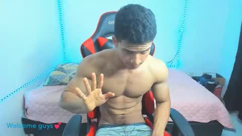 Snapshot of oliver_thompsson chatting on 10, 3, 2025 oliver thompsson online show from 10, 3, 2025