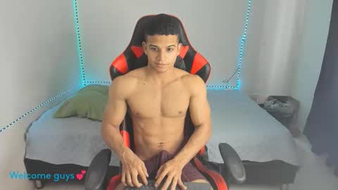 Snapshot of oliver_thompsson chatting on 15, 1, 2026 oliver thompsson online show from 15, 1, 2026