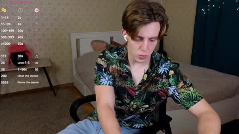 Snapshot of oliver_travis chatting on 20, 12, 2024 Oliver Evans online show from 20, 12, 2024