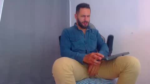 Snapshot of oliverdrew1 chatting on 30, 12, 2024 oliver online show from 30, 12, 2024